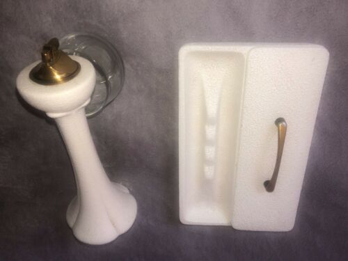 Royal Haeger USA White Pebble Cigar Ashtray/Humidor #702 & Matching Lighter 813H
